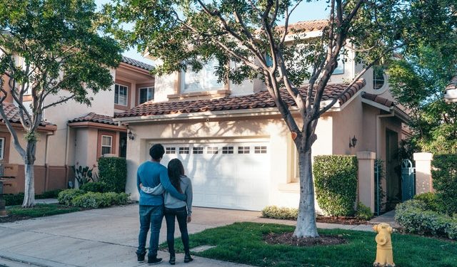 השקעה בנדל"ן בחו"ל באמצעות מימון זר